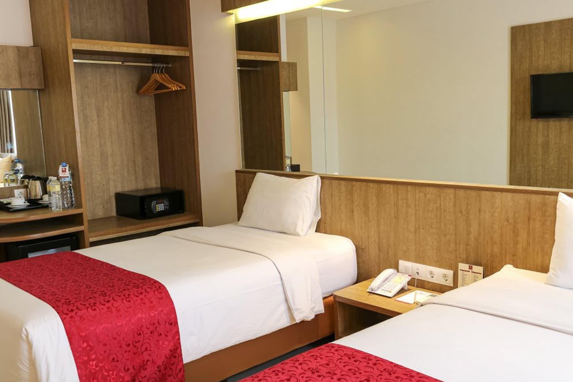 West Point Hotel Bandung Kültér fotó