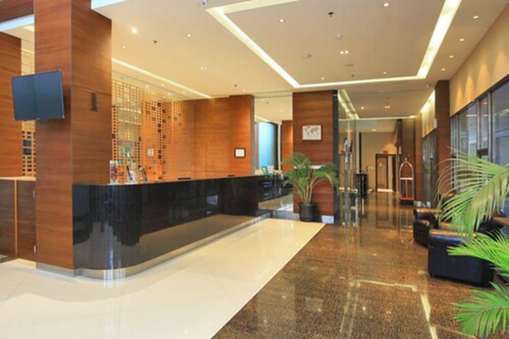 West Point Hotel Bandung Kültér fotó