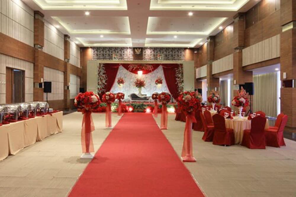West Point Hotel Bandung Kültér fotó